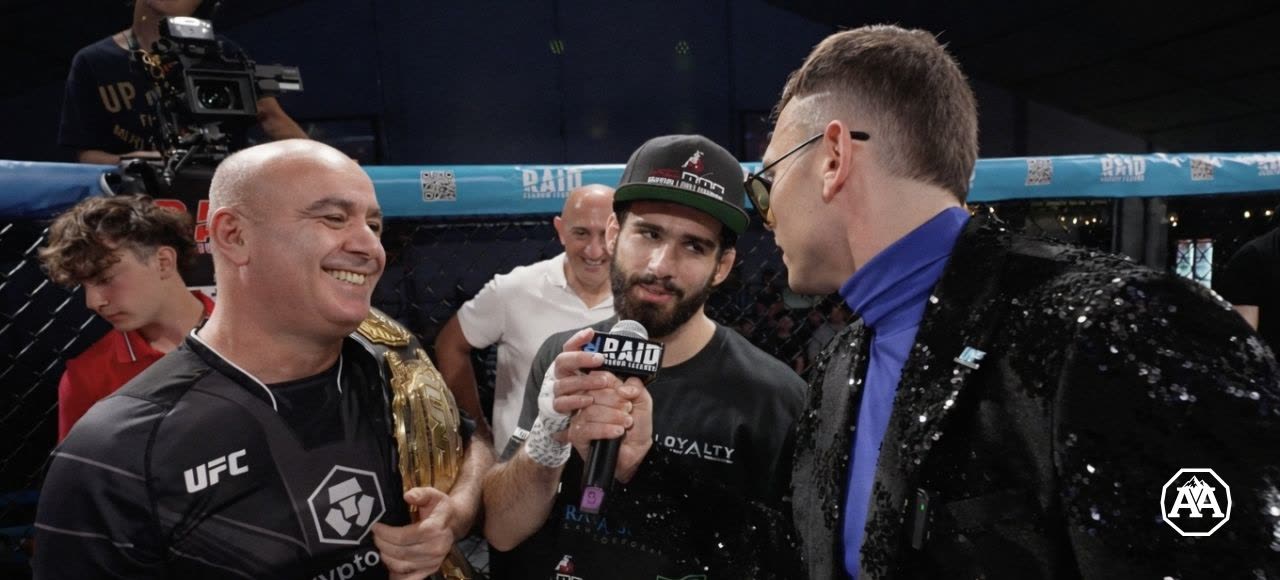 Art dedicates the title fight to his father